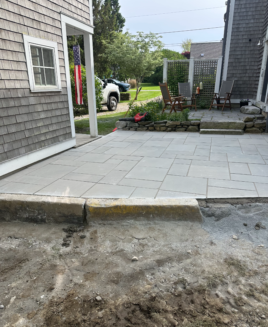 blue stone patio install-003