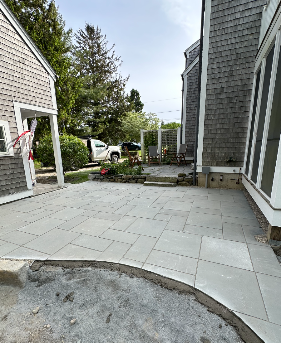 blue stone patio install-004