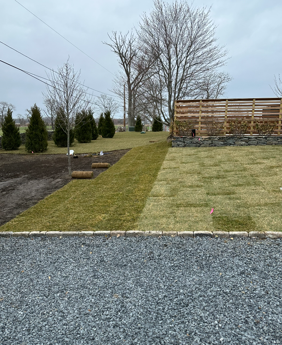 lawn install on new construction build-056