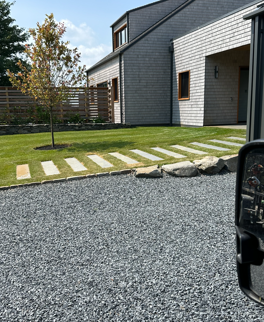 lawn install on new construction build-062
